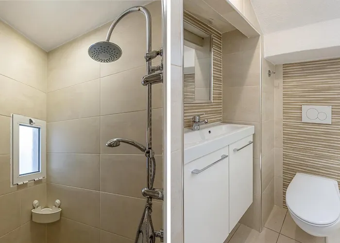 Luz Solar * San Miguel De Salinas